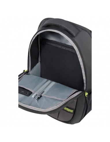 MOCHILA STREETHERO LMTD 15.6"...