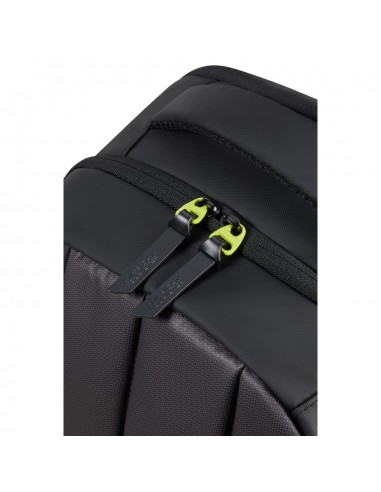 MOCHILA STREETHERO LMTD 15.6"...