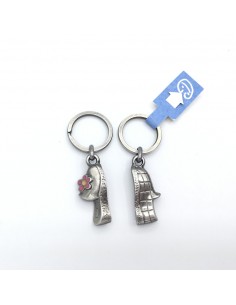 LLAVERO DOBLE ZAPATILLAS METAL