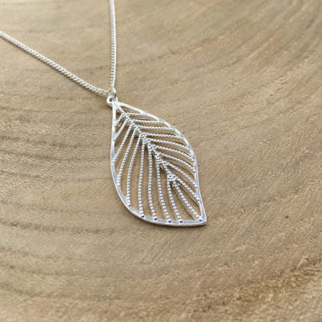 COLGANTE HOJA CADENA FINA VIDAL & VIDAL